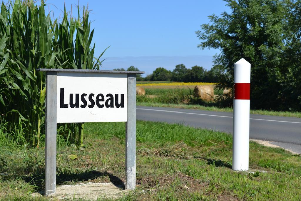 Le Moulin De Lusseau Bed and Breakfast Chef-Boutonne Exterior foto