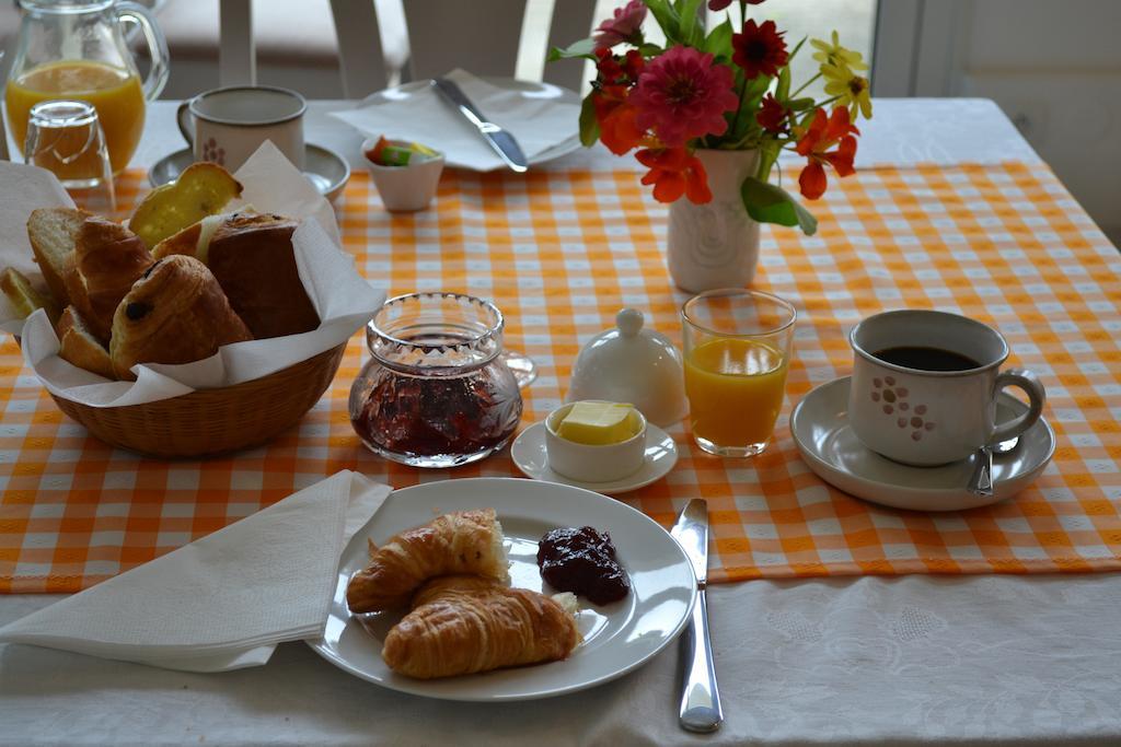 Le Moulin De Lusseau Bed and Breakfast Chef-Boutonne Exterior foto