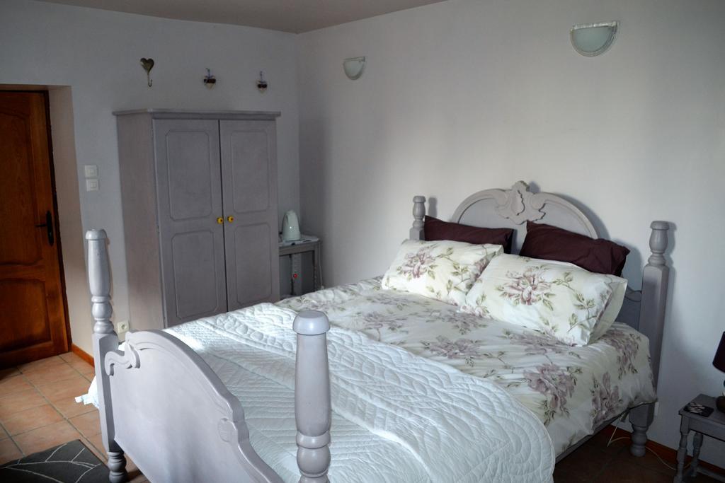 Le Moulin De Lusseau Bed and Breakfast Chef-Boutonne Exterior foto